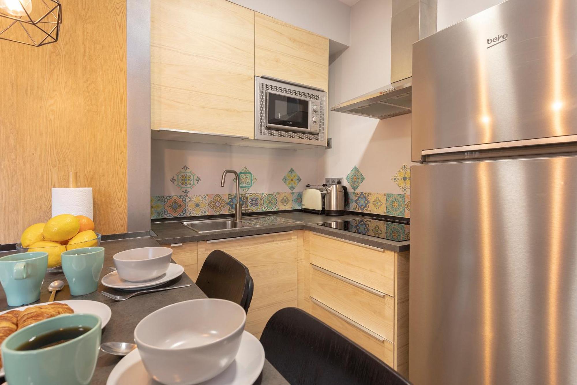 Coqueto Apartamento Junto A Calle Larios By Rent Me Малага Экстерьер фото